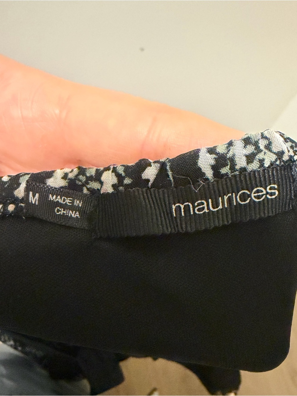 Maurices Black Snake-Print Halter Dress with Bronze Beaded Neckline Women’s Med - Picture 5 of 6